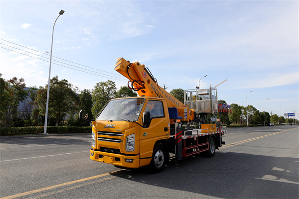 江鈴24米藍牌高空作業車