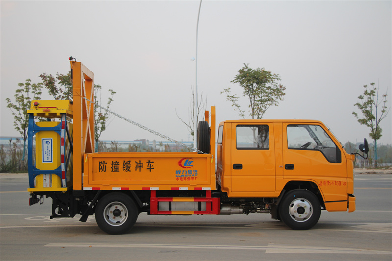 江鈴藍牌70K防撞車